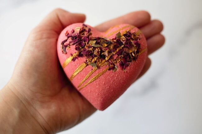 Fresh Cut Roses Fizzy Bath Bomb