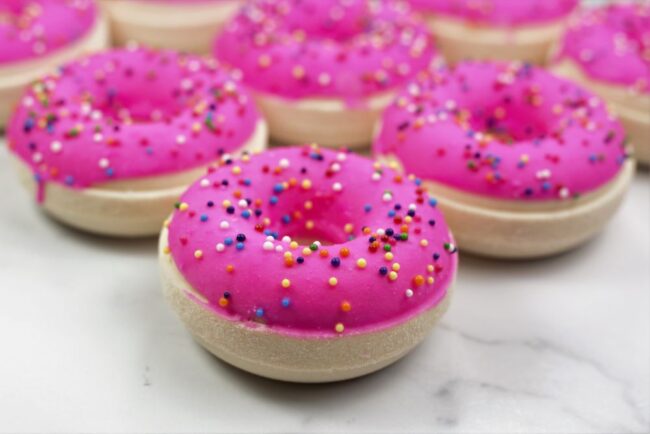 Bubble Gum Donut Fizzy Bath Bomb