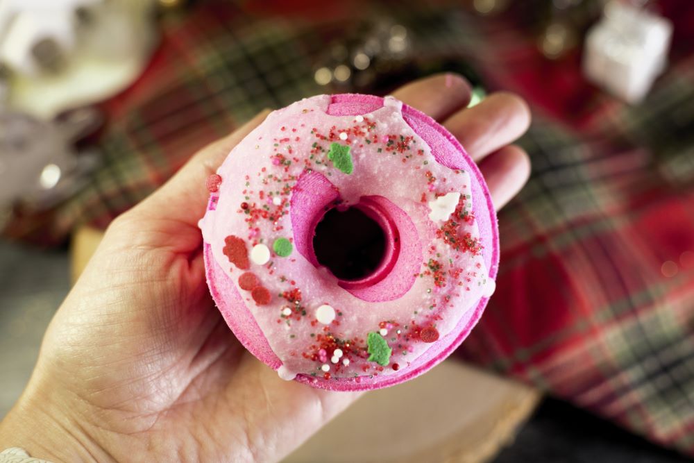 Pink Christmas Donut Fizzy Bath Bomb