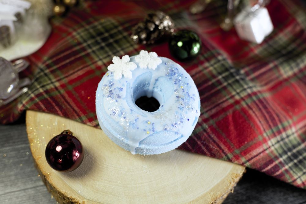 Snowflake Donut Fizzy Bath Bomb